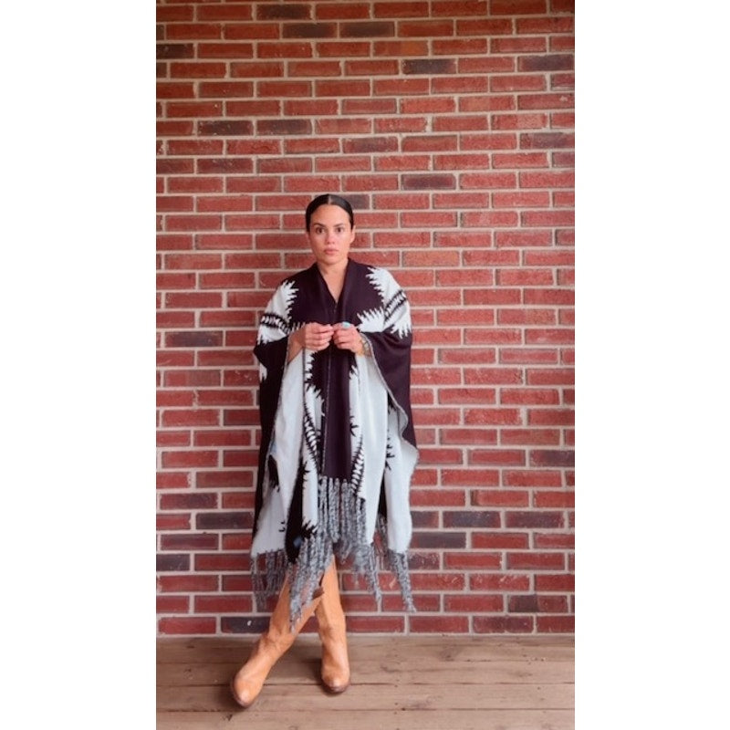 Pendleton Black and White Poncho with Fringe - One Size