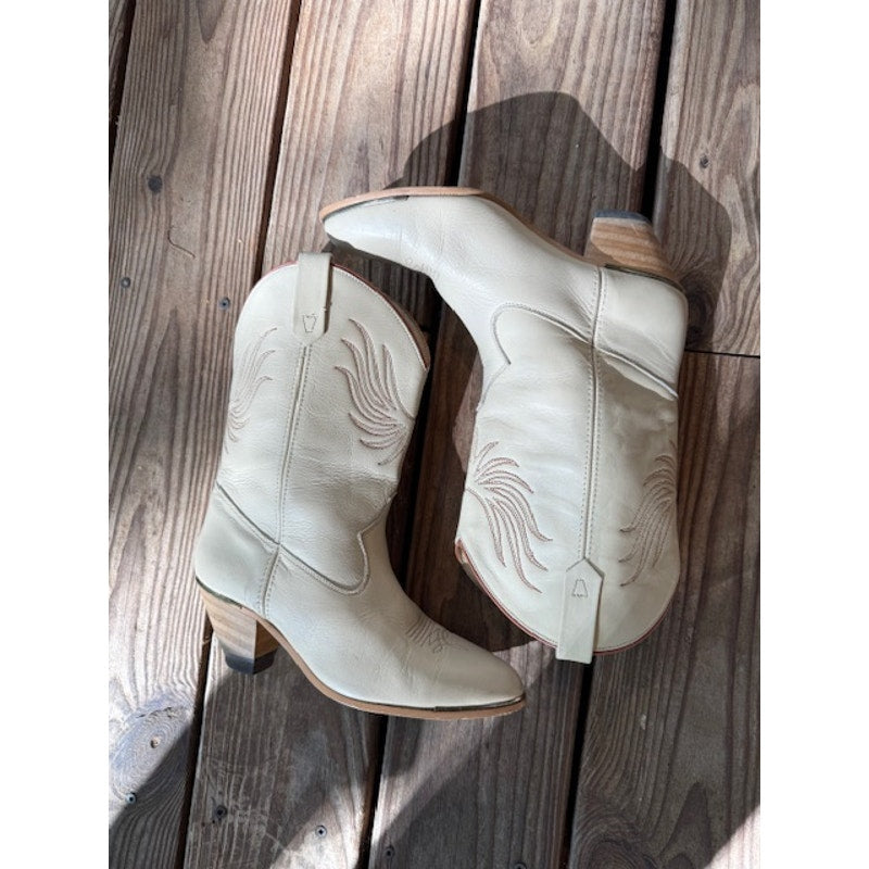 Vintage Cream Acme Cowboy Boots Size 7