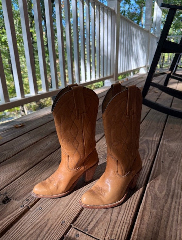 Vintage Frye Tan Cowboy Boots Size 6