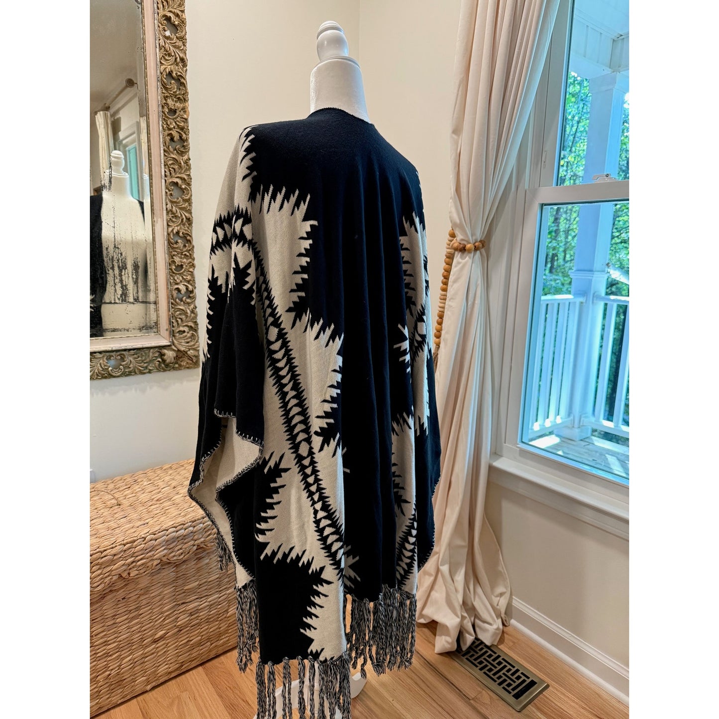 Pendleton Black and White Poncho with Fringe - One Size