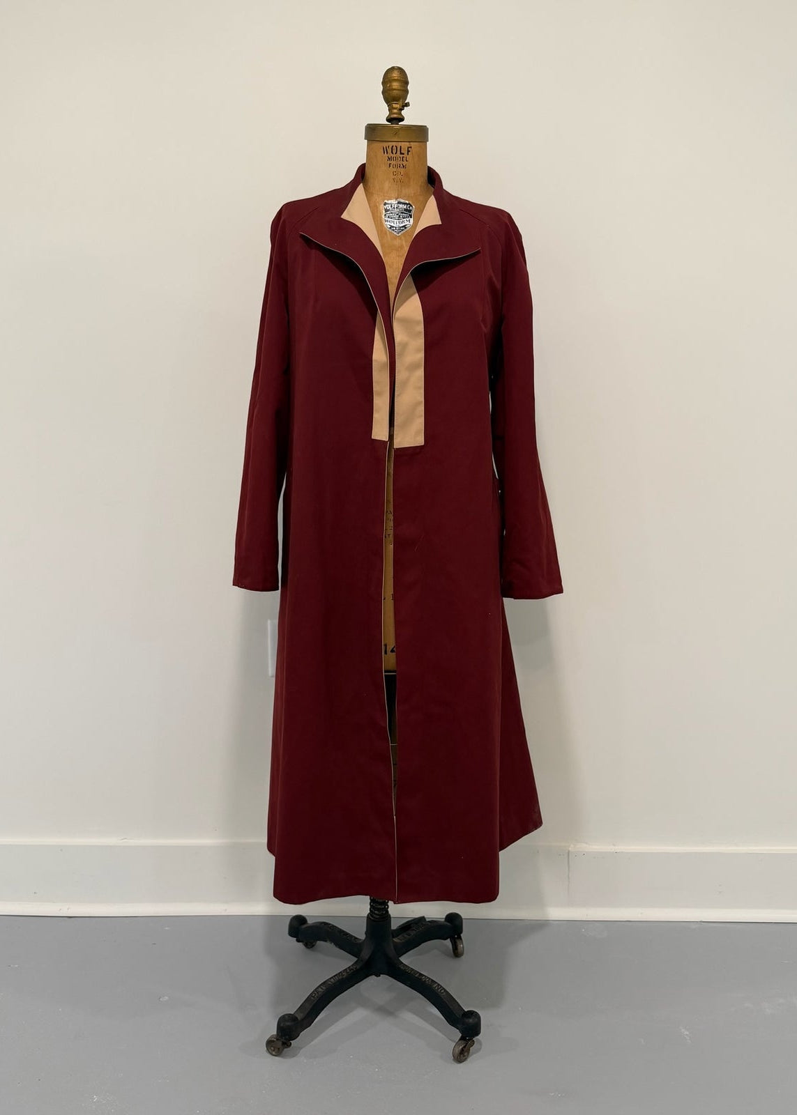 Vintage Etienne Aigner Reversible Burgundy/Tan Duster Coat Fits Like a L PTP Approx 23"