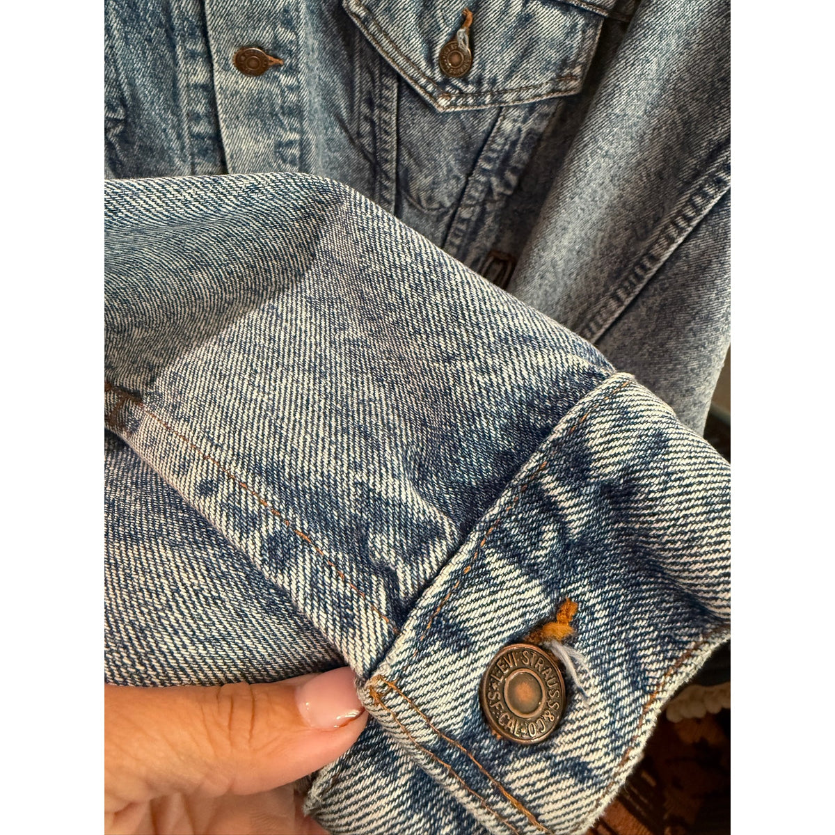 Vintage Levi's 70507-4813 Denim Jacket Size L PTP 23"
