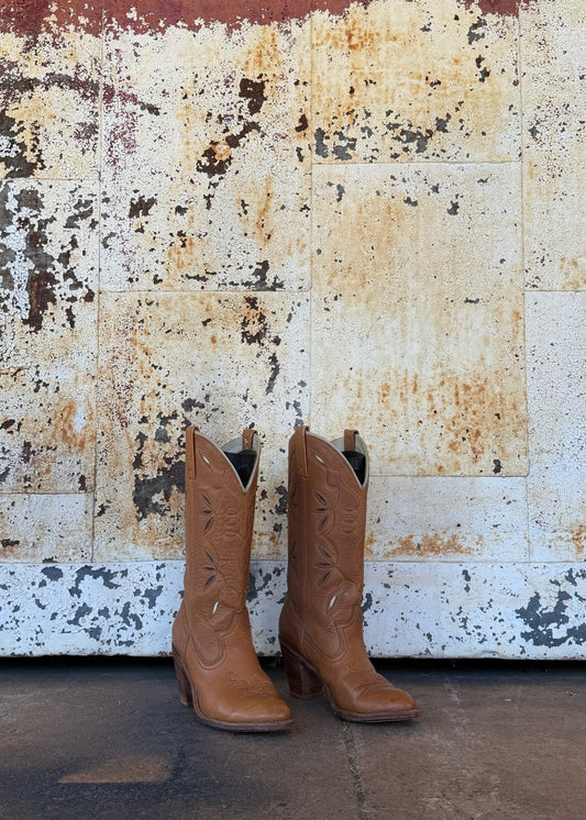 Vintage Dingo Cowboy boots - Floral Detail Size 7
