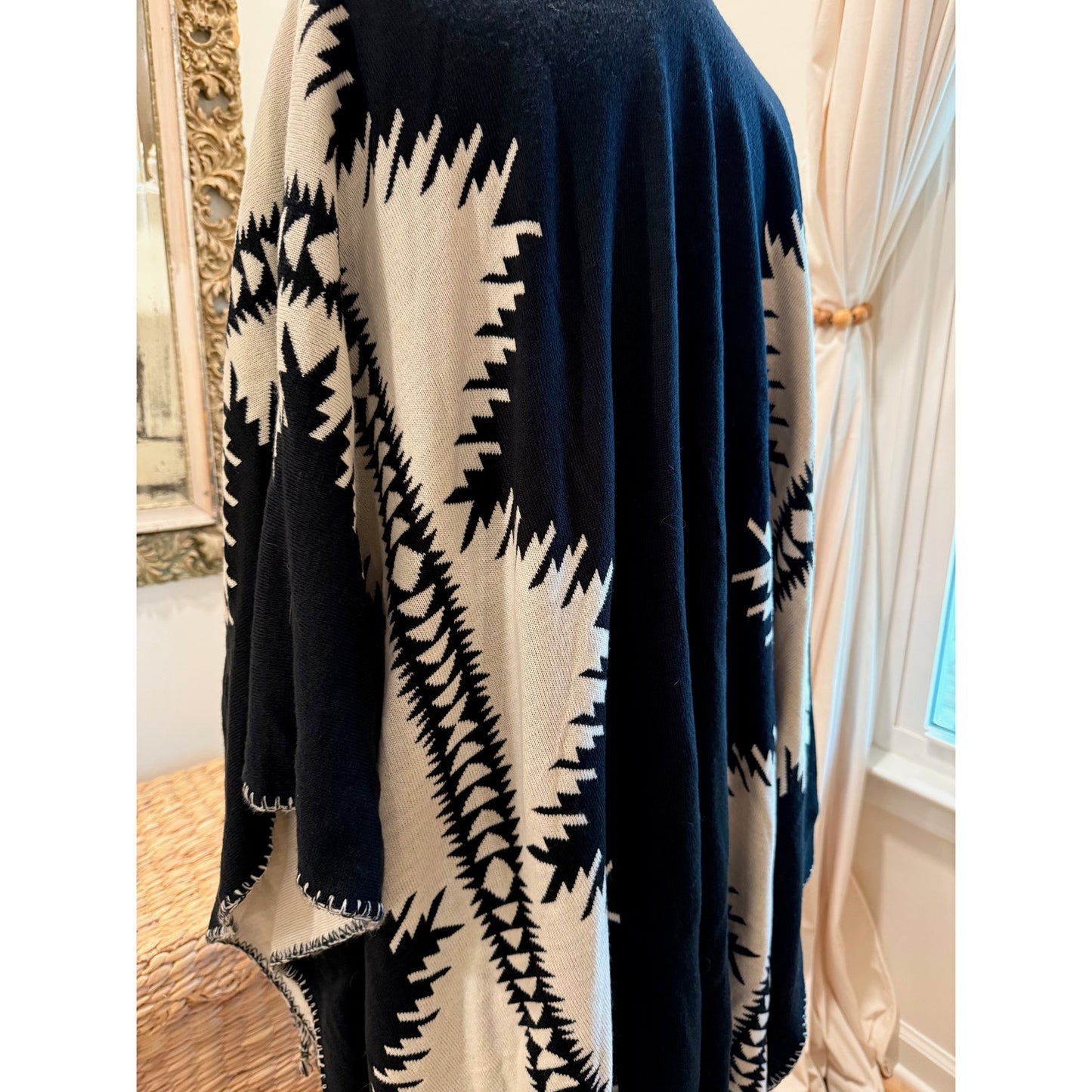 Pendleton Black and White Poncho with Fringe - One Size