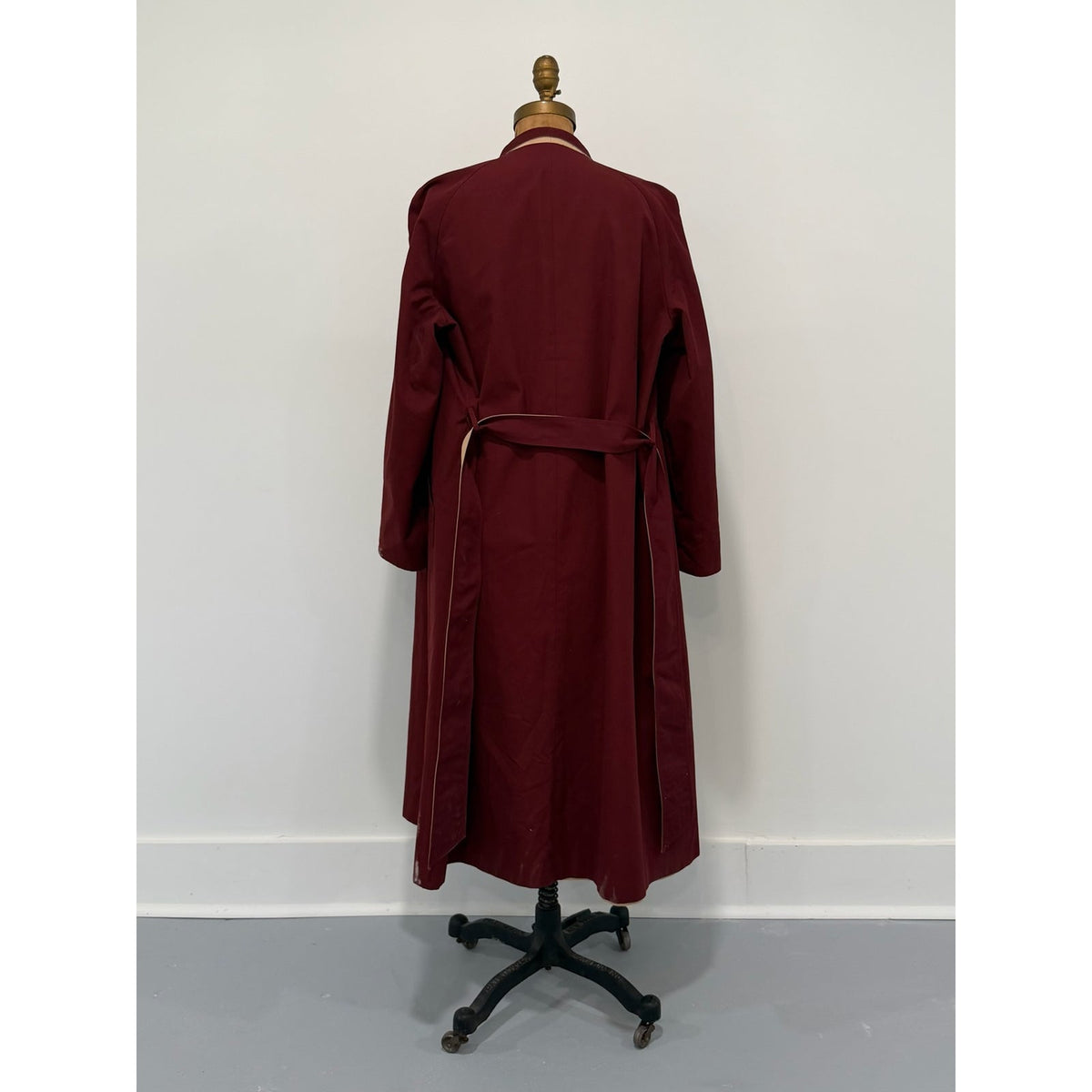 Vintage Etienne Aigner Reversible Burgundy/Tan Duster Coat Fits Like a L PTP Approx 23"