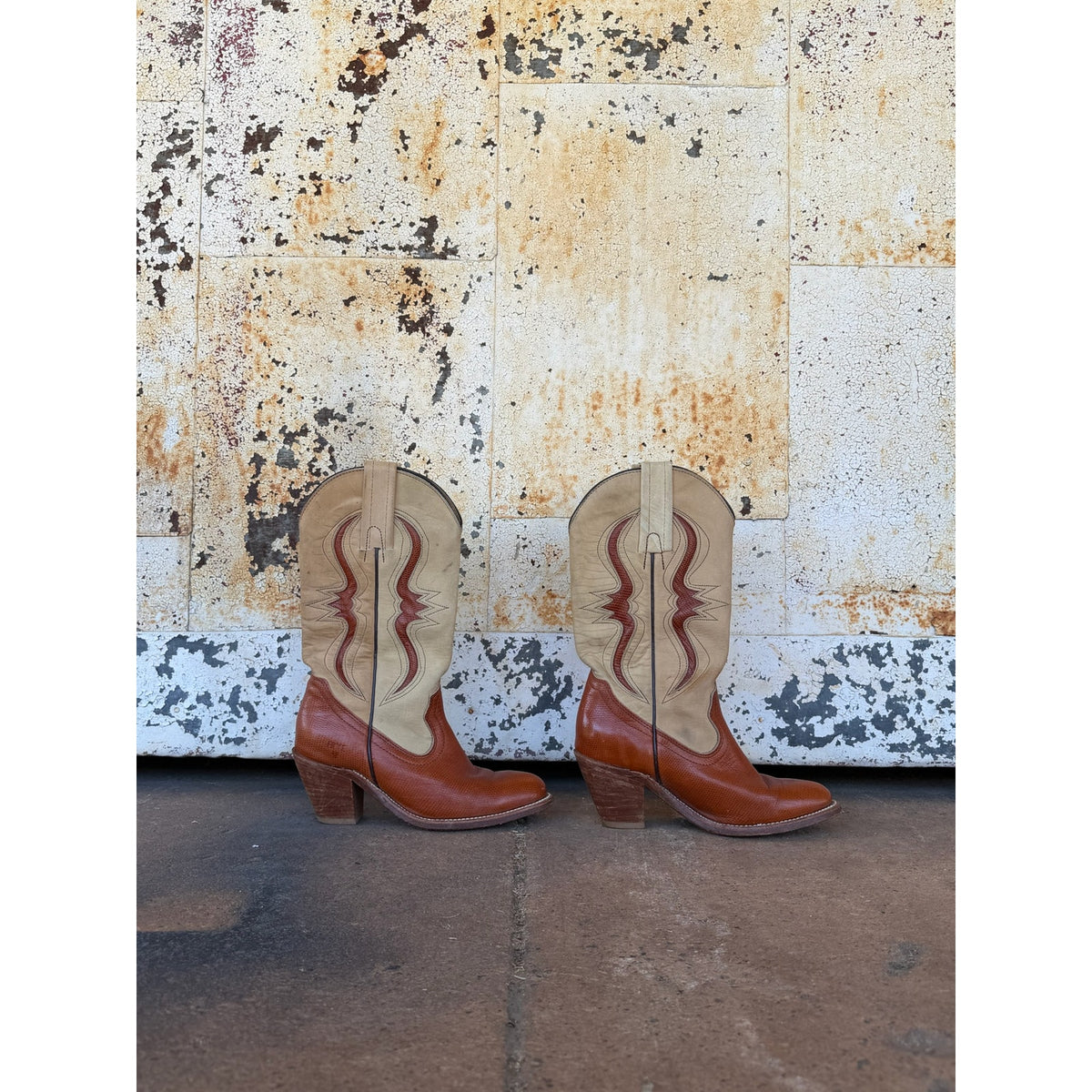 Vintage Frye Western Boots - Size 5.5 Tan & Cognac