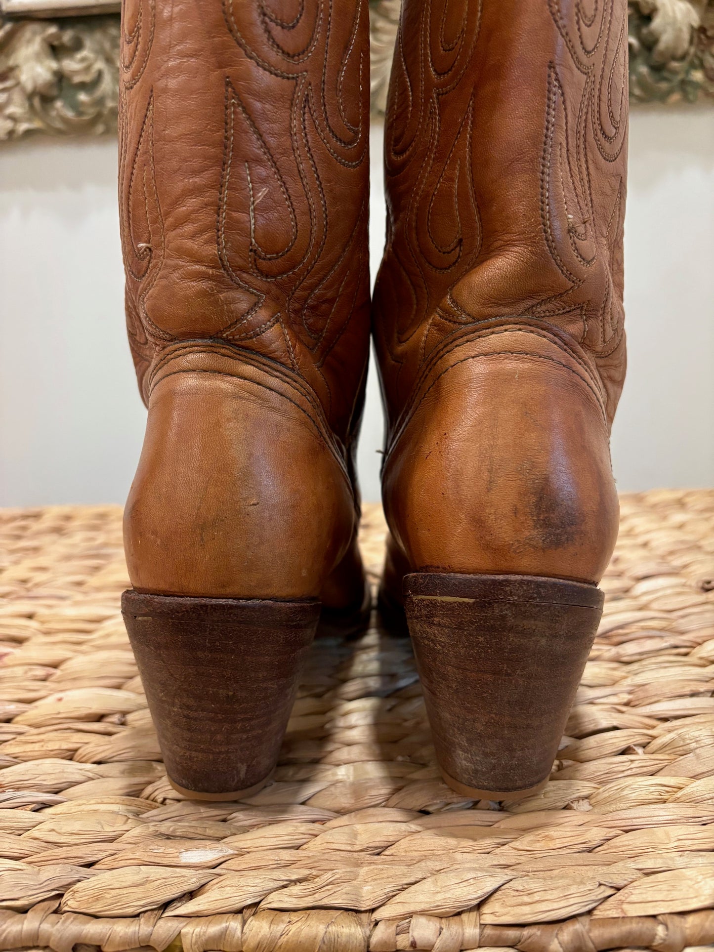 Vintage Acme Daisy Boots Size 6 1/2