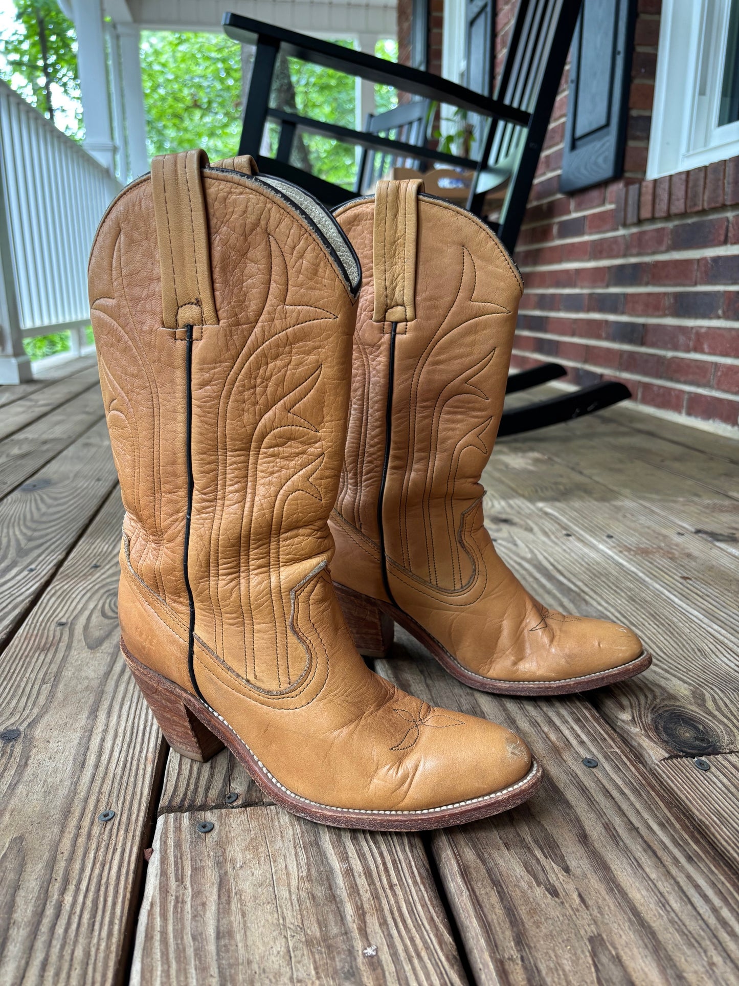 Vintage Frye Tan Western Boots Size 8 - Cowboy Cowgirl  Boots