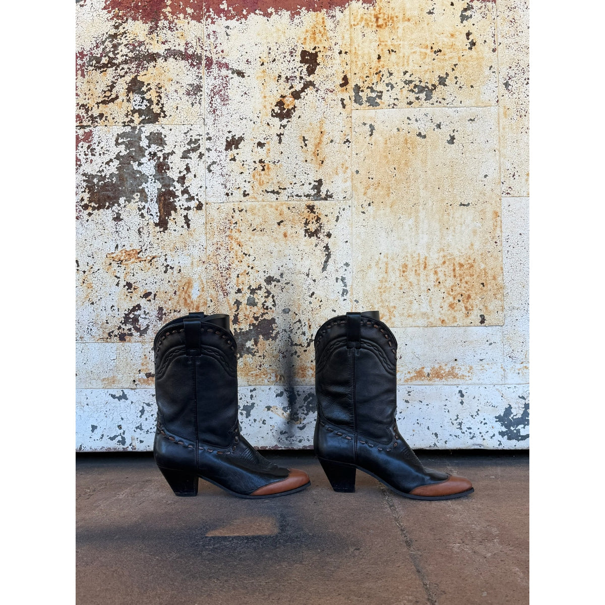 Vintage Black Boots with Brown Tips & Detail 9.5