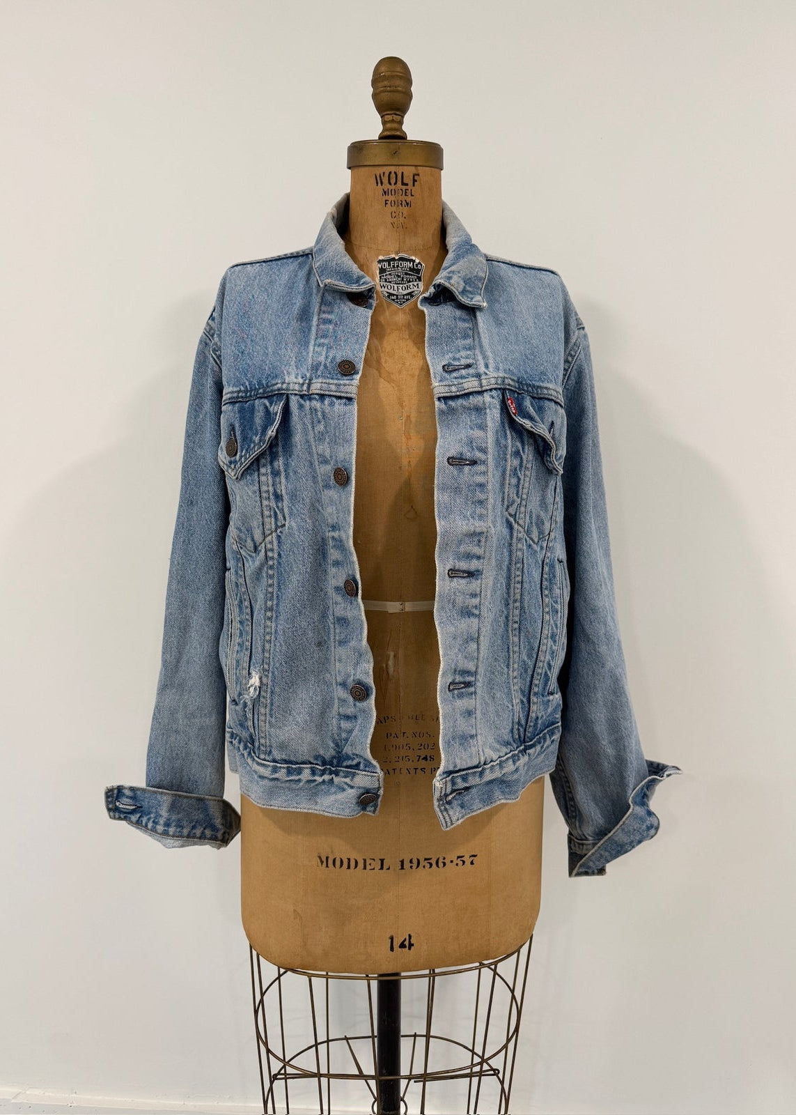 Vintage Levi's Denim Jacket Approx Size L PTP 22