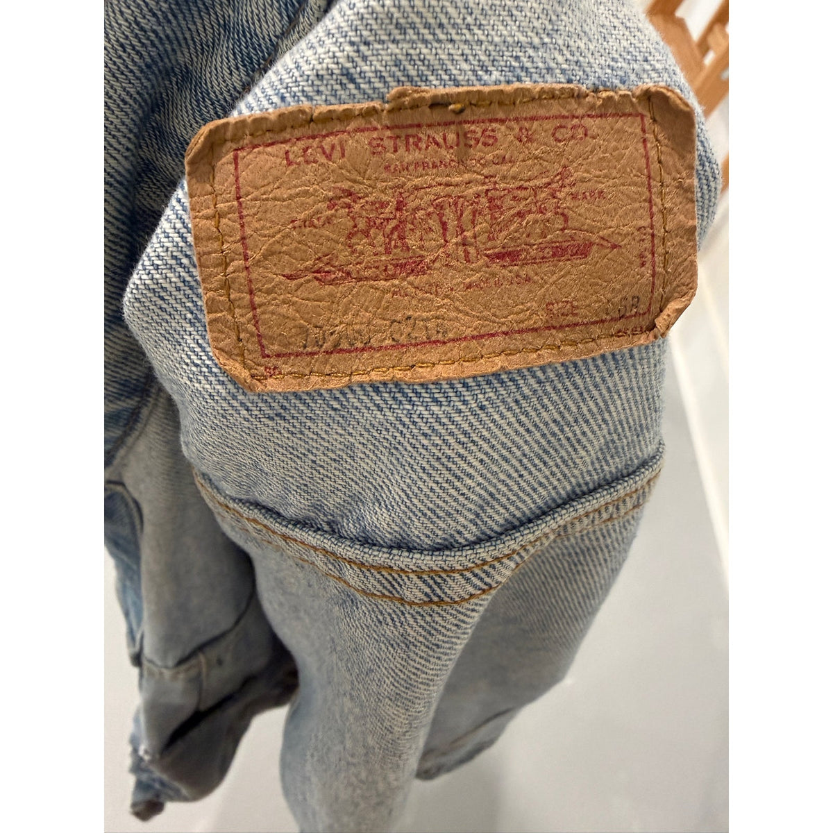 Vintage Levi's Denim Jacket Approx Size L PTP 22